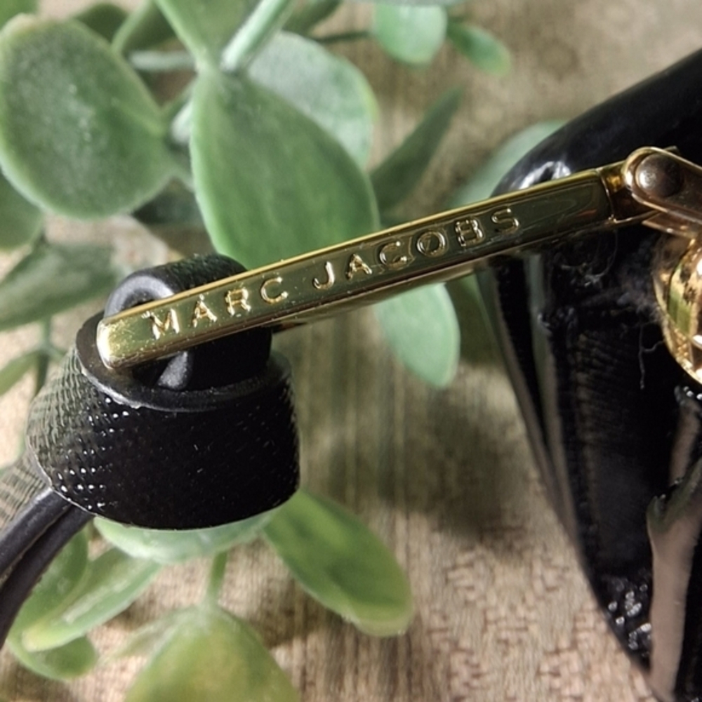 Marc Jacobs Black Multicolor Logo Compact Wallet - Picture 8 of 16